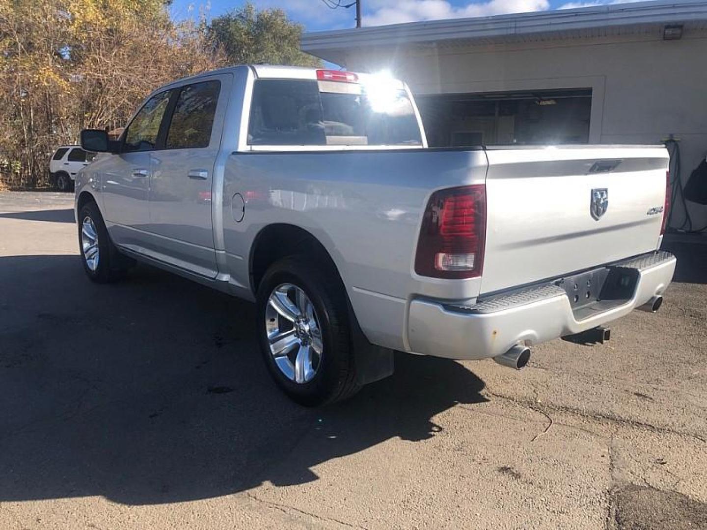 2015 SILVER /BLACK RAM 1500 Sport Crew Cab SWB 4WD (1C6RR7MT9FS) with an 5.7L V8 OHV 16V engine, 6-Speed Automatic transmission, located at 3304 Woodville Road, Northwood, OH, 43619, (419) 210-8019, 41.612694, -83.480743 - Your #1 Destination for Auto Loans and mdash;No Matter Your Credit!At our dealership, we cater to everyone and mdash;whether you have good, bad, or no credit. With hundreds of vehicles to choose from, you can easily find the perfect car, truck, or SUV that fits your needs.Get Approved Today!Visit ou - Photo#2