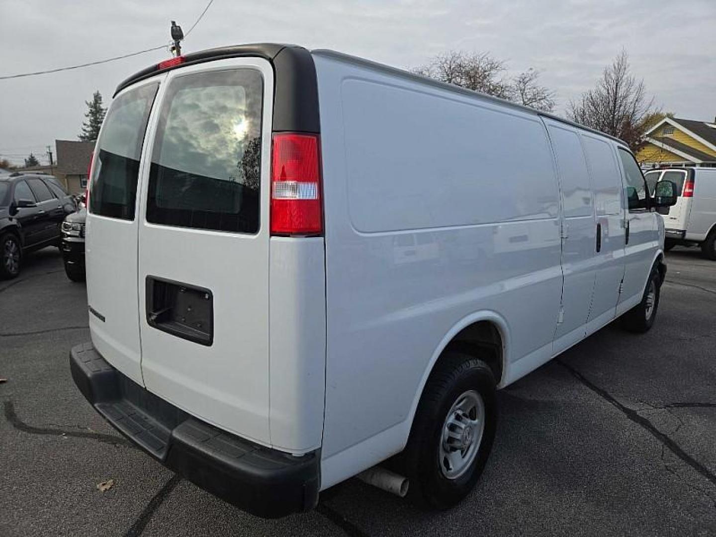 2021 WHITE /TAN Chevrolet Express 2500 Cargo Extended (1GCWGBF70M1) with an 6.6L V8 OHV 16V engine, 6A transmission, located at 3304 Woodville Road, Northwood, OH, 43619, (419) 210-8019, 41.612694, -83.480743 - Your #1 Destination for Auto Loans and mdash;No Matter Your Credit!At our dealership, we cater to everyone and mdash;whether you have good, bad, or no credit. With hundreds of vehicles to choose from, you can easily find the perfect car, truck, or SUV that fits your needs.Get Approved Today!Visit ou - Photo#4