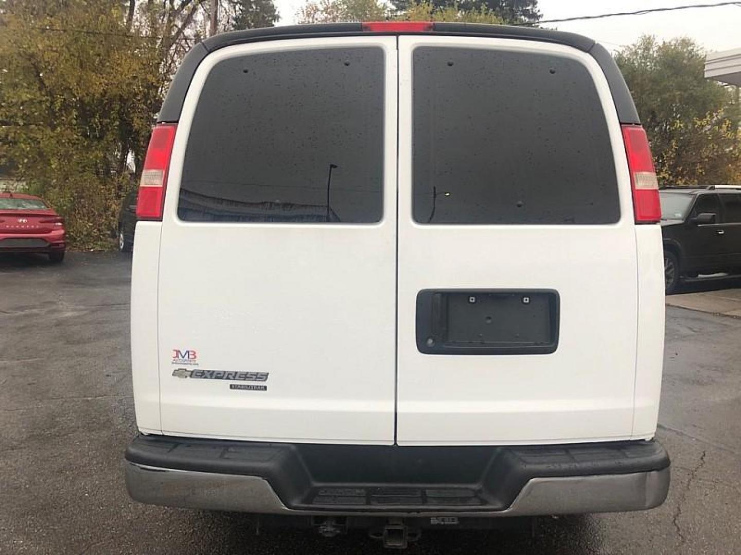 2014 WHITE /TAN Chevrolet Express 2500 Cargo (1GCWGFFA0E1) with an 4.8L V8 OHV 16V engine, 6-Speed Automatic transmission, located at 3304 Woodville Road, Northwood, OH, 43619, (419) 210-8019, 41.612694, -83.480743 - Your #1 Destination for Auto Loans and mdash;No Matter Your Credit!At our dealership, we cater to everyone and mdash;whether you have good, bad, or no credit. With hundreds of vehicles to choose from, you can easily find the perfect car, truck, or SUV that fits your needs.Get Approved Today!Visit ou - Photo#3