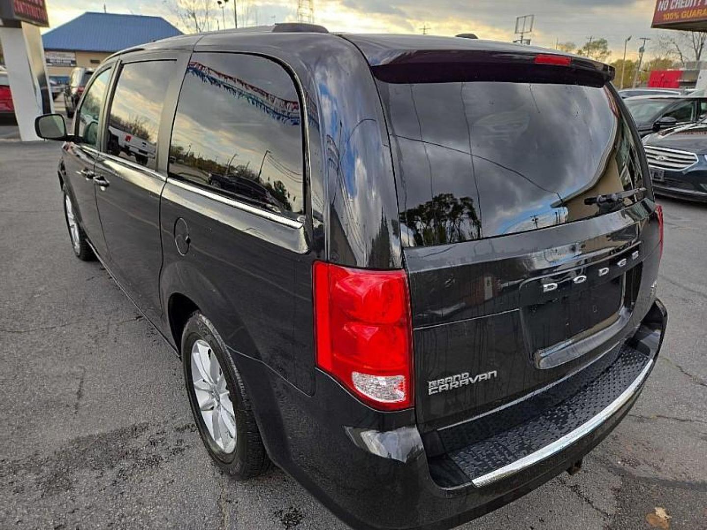 2019 BLACK /BLACK Dodge Grand Caravan SXT (2C4RDGCG8KR) with an 3.6L V6 DOHC 24V engine, 6A transmission, located at 3304 Woodville Road, Northwood, OH, 43619, (419) 210-8019, 41.612694, -83.480743 - Your #1 Destination for Auto Loans and mdash;No Matter Your Credit!At our dealership, we cater to everyone and mdash;whether you have good, bad, or no credit. With hundreds of vehicles to choose from, you can easily find the perfect car, truck, or SUV that fits your needs.Get Approved Today!Visit ou - Photo#2