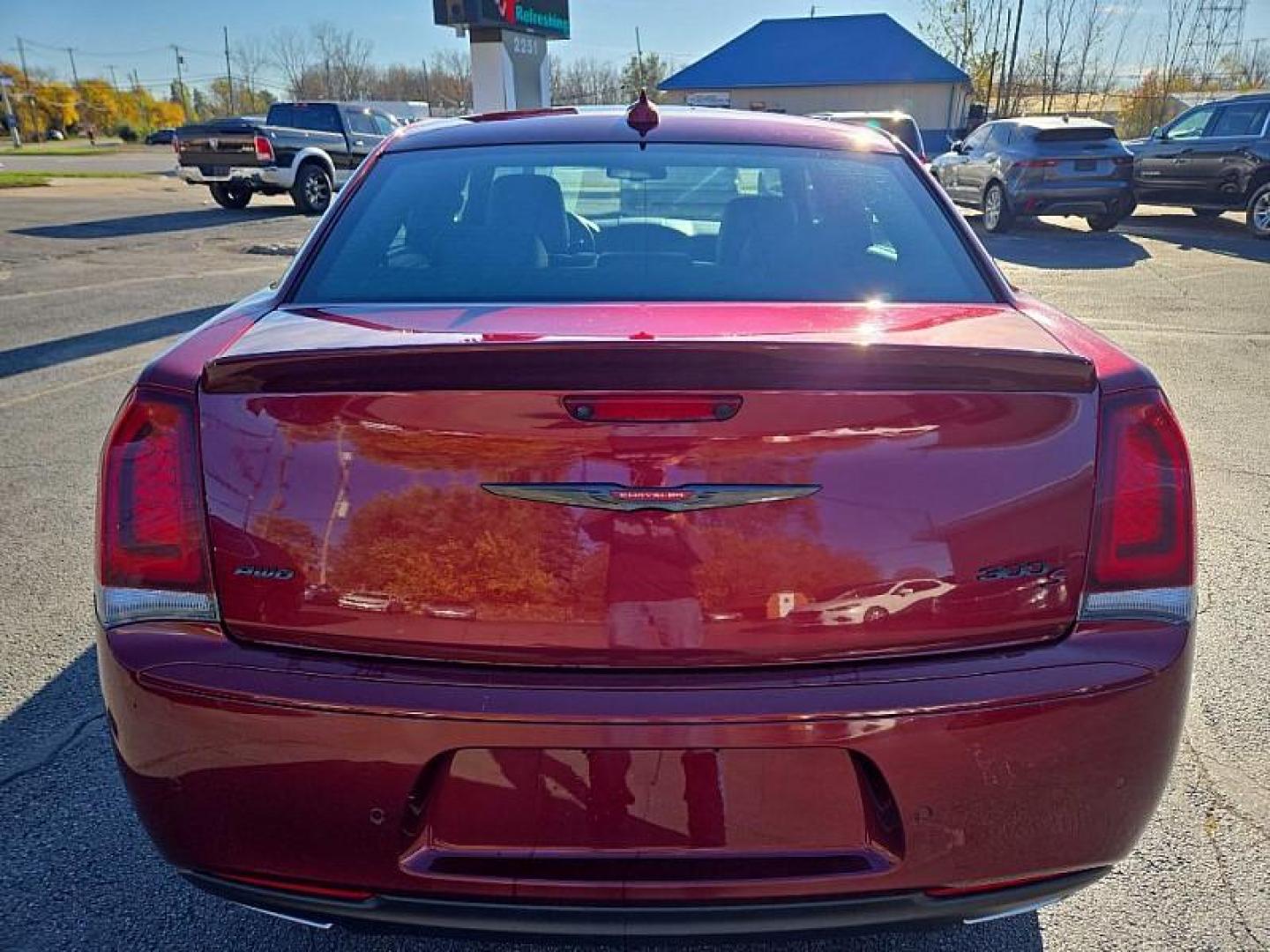 2021 MAROON /BLACK Chrysler 300 S V6 AWD (2C3CCAGG7MH) with an 3.6L V6 DOHC 24V engine, 8A transmission, located at 3304 Woodville Road, Northwood, OH, 43619, (419) 210-8019, 41.612694, -83.480743 - Your #1 Destination for Auto Loans and mdash;No Matter Your Credit!At our dealership, we believe everyone deserves the opportunity to drive their dream car and mdash;whether you have good credit, bad credit, or no credit at all. With a wide selection of hundreds of cars, trucks, and SUVs, you'll fin - Photo#3