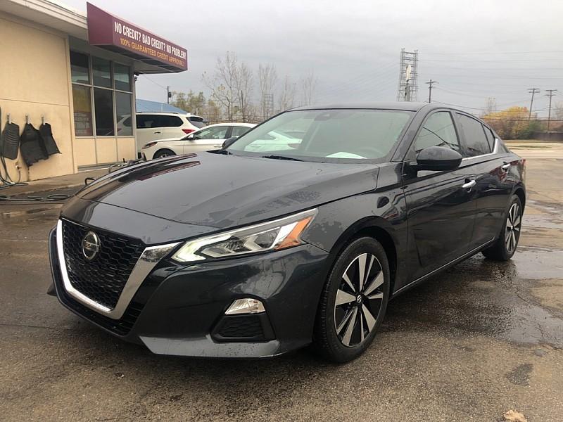 photo of 2021 Nissan Altima 2.5 SV