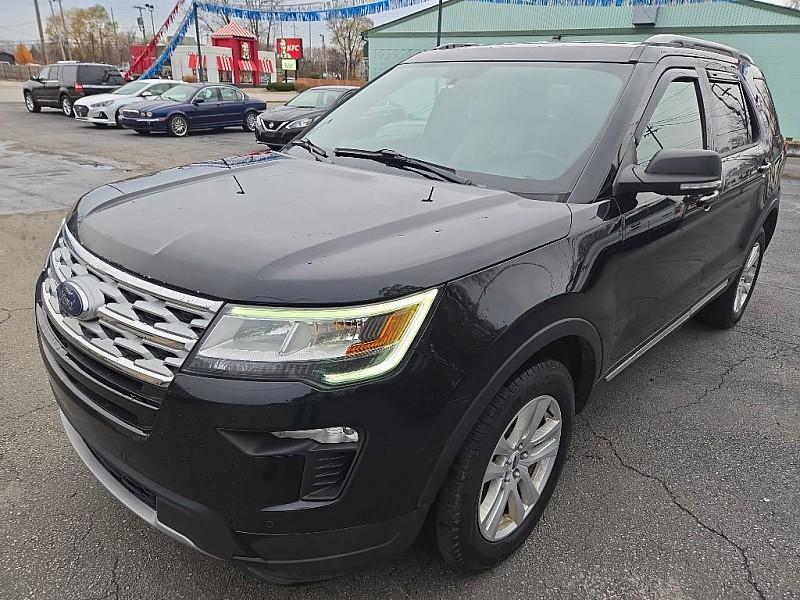 photo of 2019 Ford Explorer XLT 4WD