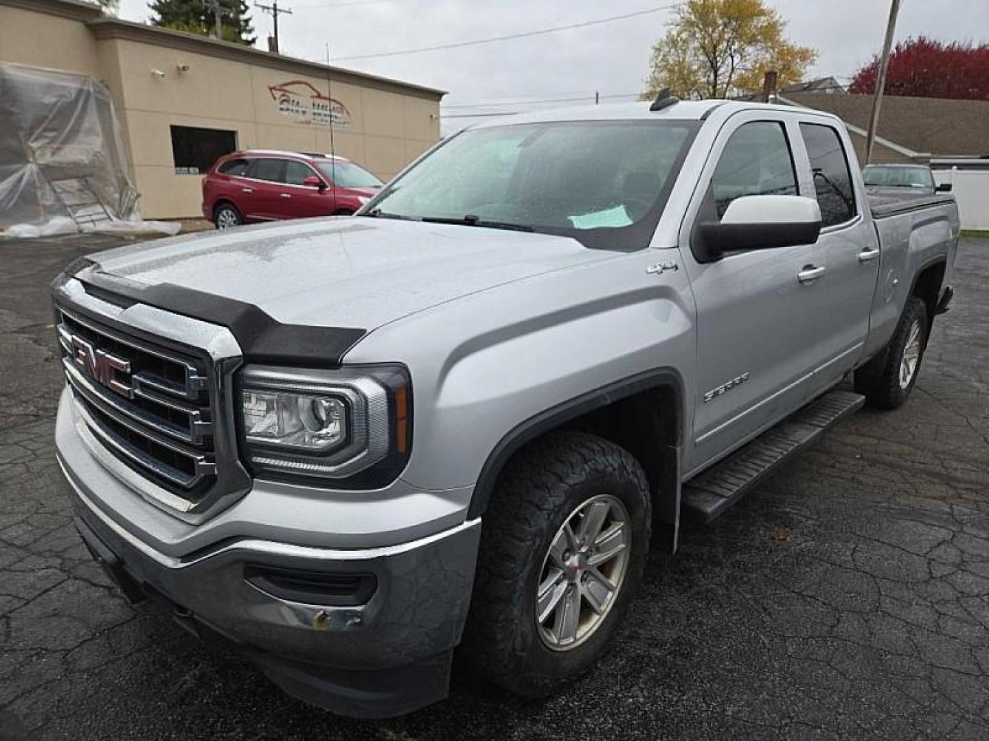 2017 SILVER /BLACK GMC Sierra 1500 SLE Double Cab 4WD (1GTV2MEC8HZ) with an 5.3L V8 OHV 16V engine, 6A transmission, located at 3304 Woodville Road, Northwood, OH, 43619, (419) 210-8019, 41.612694, -83.480743 - Your #1 Destination for Auto Loans and mdash;No Matter Your Credit!At our dealership, we cater to everyone and mdash;whether you have good, bad, or no credit. With hundreds of vehicles to choose from, you can easily find the perfect car, truck, or SUV that fits your needs.Get Approved Today!Visit ou - Photo#3