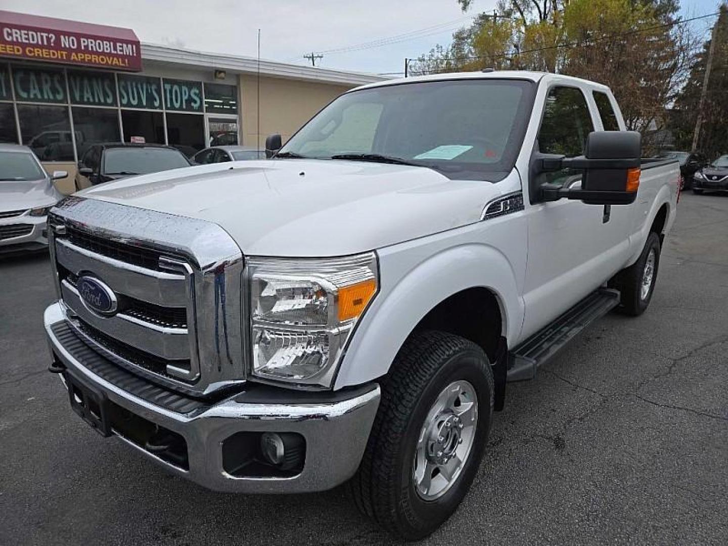 2014 WHITE /GREY Ford F-250 SD XLT SuperCab Long Bed 4WD (1FT7X2B69EE) with an 6.2L V8 OHV 16V engine, 6-Speed Automatic transmission, located at 3304 Woodville Road, Northwood, OH, 43619, (419) 210-8019, 41.612694, -83.480743 - Your #1 Destination for Auto Loans and mdash;No Matter Your Credit!At our dealership, we cater to everyone and mdash;whether you have good, bad, or no credit. With hundreds of vehicles to choose from, you can easily find the perfect car, truck, or SUV that fits your needs.Get Approved Today!Visit ou - Photo#0