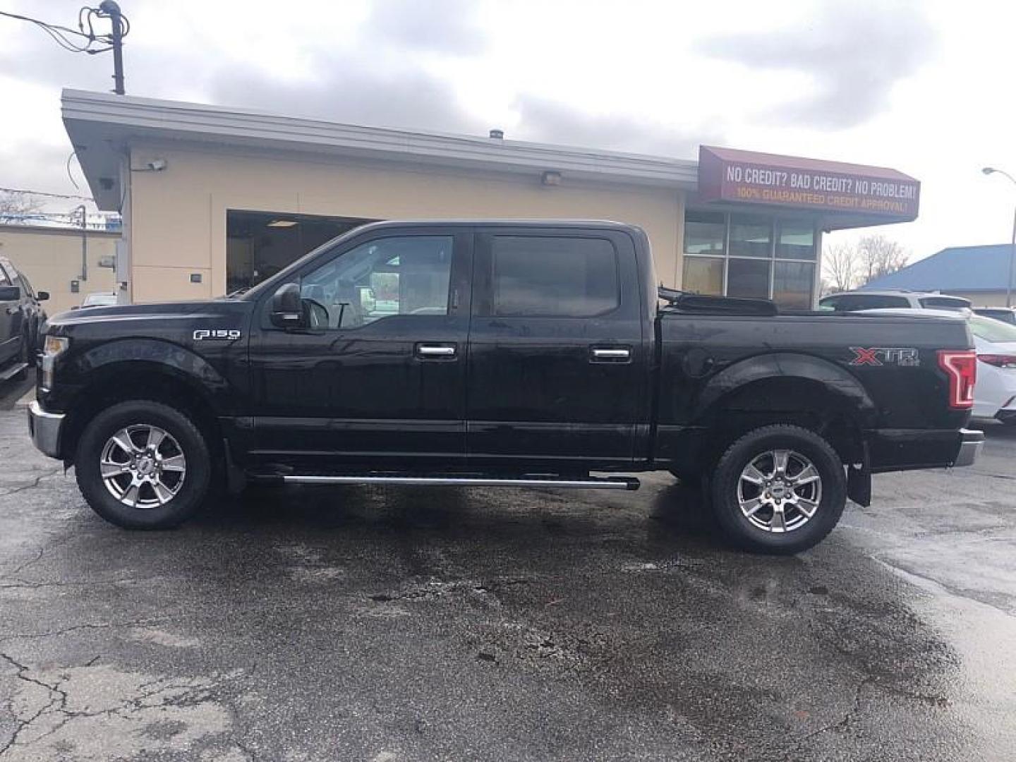 2016 BLACK /GREY Ford F-150 XLT SuperCrew 6.5-ft. Bed 4WD (1FTEW1EF7GF) with an 5.0L V8 engine, 6A transmission, located at 3304 Woodville Road, Northwood, OH, 43619, (419) 210-8019, 41.612694, -83.480743 - Your #1 Destination for Auto Loans and mdash;No Matter Your Credit!At our dealership, we believe everyone deserves the opportunity to drive their dream car and mdash;whether you have good credit, bad credit, or no credit at all. With a wide selection of hundreds of cars, trucks, and SUVs, you'll fin - Photo#1