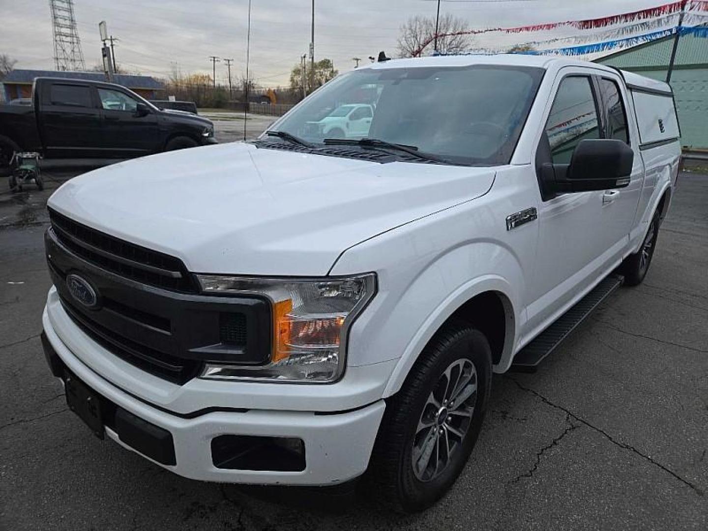 2019 WHITE /GREY Ford F-150 XL SuperCab 8-ft. 2WD (1FTEX1C47KK) with an 3.5L V6 DOHC 24V engine, 6A transmission, located at 3304 Woodville Road, Northwood, OH, 43619, (419) 210-8019, 41.612694, -83.480743 - Your #1 Destination for Auto Loans and mdash;No Matter Your Credit!At our dealership, we believe everyone deserves the opportunity to drive their dream car and mdash;whether you have good credit, bad credit, or no credit at all. With a wide selection of hundreds of cars, trucks, and SUVs, you'll fin - Photo#0