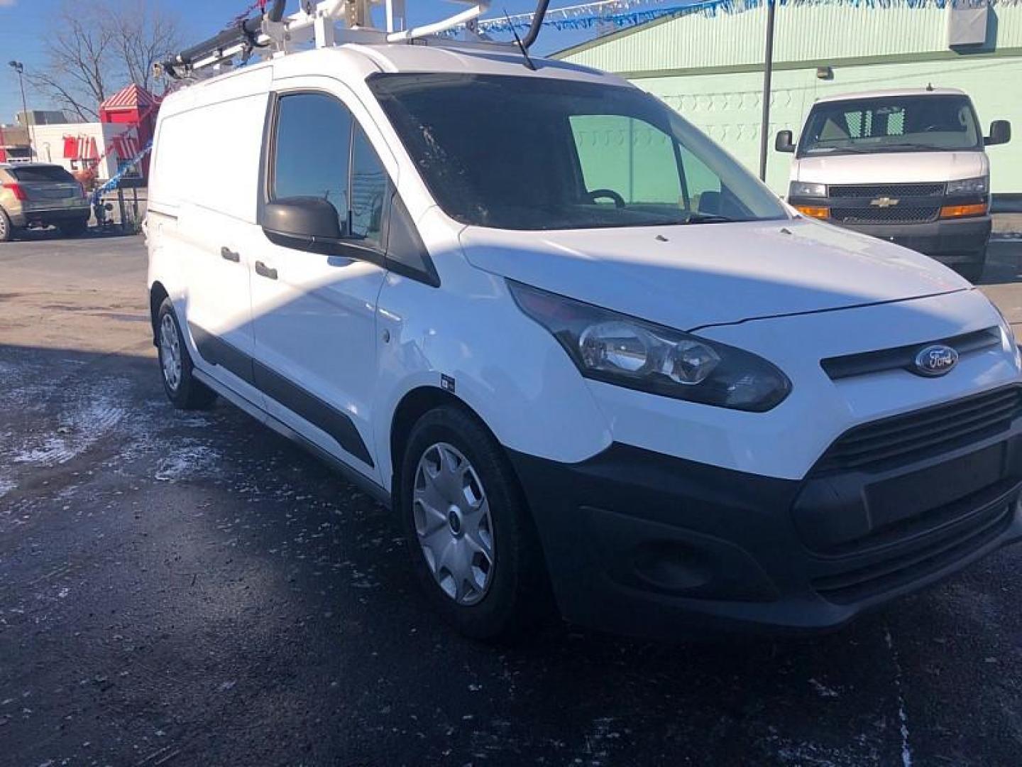 2016 WHITE /GREY Ford Transit Connect Cargo Van XL LWB w/Rear Liftgate (NM0LS7E73G1) with an 2.5L L4 DOHC 16V engine, 6A transmission, located at 3304 Woodville Road, Northwood, OH, 43619, (419) 210-8019, 41.612694, -83.480743 - Your #1 Destination for Auto Loans and mdash;No Matter Your Credit!At our dealership, we believe everyone deserves the opportunity to drive their dream car and mdash;whether you have good credit, bad credit, or no credit at all. With a wide selection of hundreds of cars, trucks, and SUVs, you'll fin - Photo#6