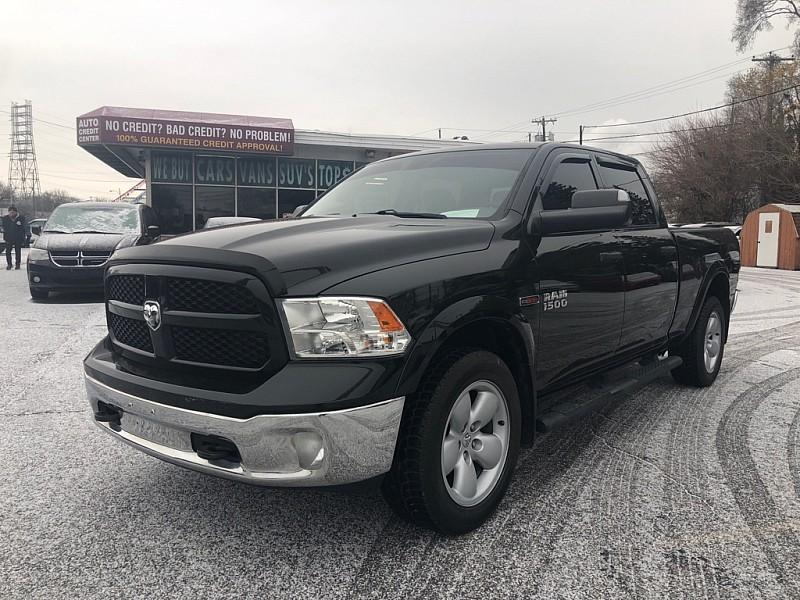 photo of 2018 RAM 1500 SLT Crew Cab LWB 4WD