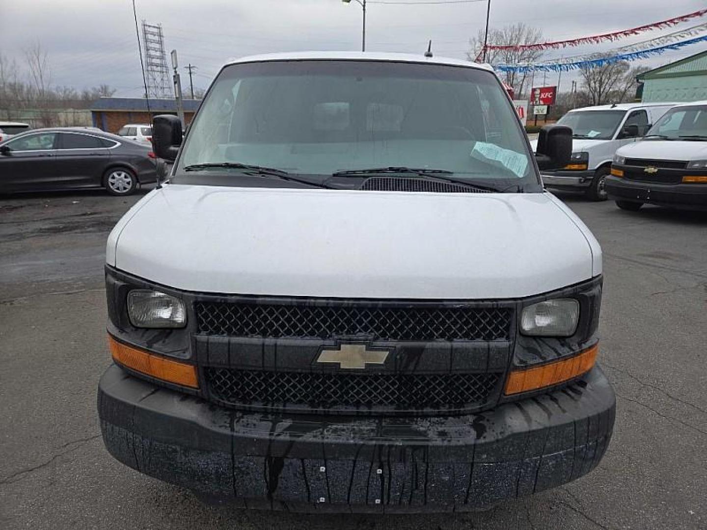 2013 WHITE /TAN Chevrolet Express LS 2500 (1GAWGPFA7D1) with an 4.8L V8 OHV 16V FFV engine, 6-Speed Automatic transmission, located at 3304 Woodville Road, Northwood, OH, 43619, (419) 210-8019, 41.612694, -83.480743 - Your #1 Destination for Auto Loans and mdash;No Matter Your Credit!At our dealership, we believe everyone deserves the opportunity to drive their dream car and mdash;whether you have good credit, bad credit, or no credit at all. With a wide selection of hundreds of cars, trucks, and SUVs, you'll fin - Photo#7