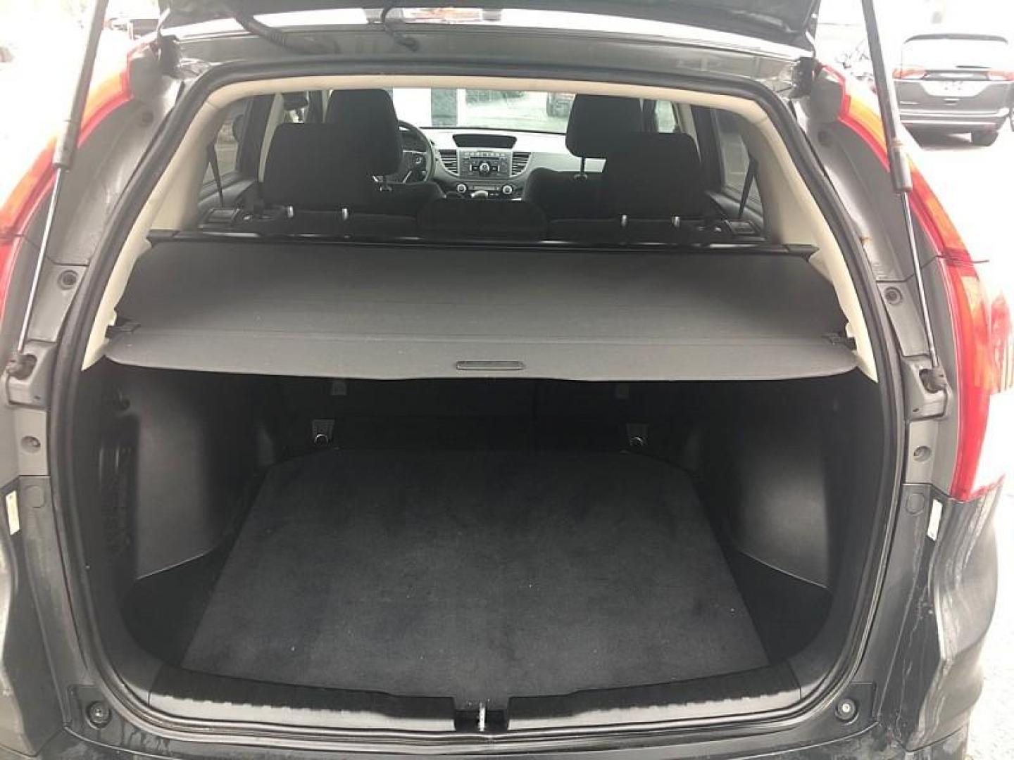 2013 GRAY /BLACK Honda CR-V EX 2WD 5-Speed AT (2HKRM3H56DH) with an 2.4L L4 DOHC 16V engine, 5-Speed Automatic transmission, located at 3304 Woodville Road, Northwood, OH, 43619, (419) 210-8019, 41.612694, -83.480743 - Your #1 Destination for Auto Loans and mdash;No Matter Your Credit!At our dealership, we believe everyone deserves the opportunity to drive their dream car and mdash;whether you have good credit, bad credit, or no credit at all. With a wide selection of hundreds of cars, trucks, and SUVs, you'll fin - Photo#12