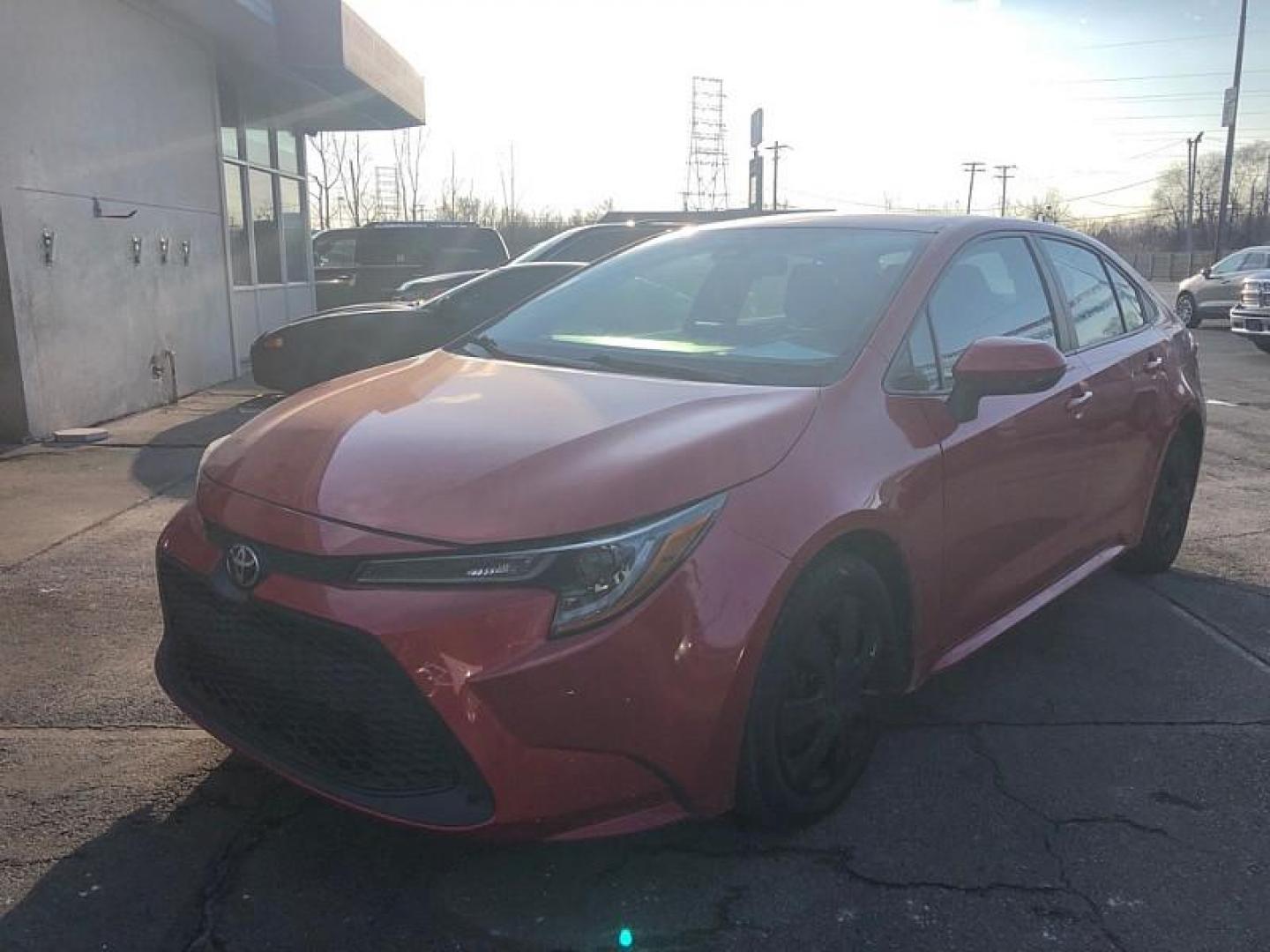 2020 RED /BLACK Toyota Corolla LE (5YFEPRAE1LP) with an 1.8L L4 DOHC 16V engine, CVT transmission, located at 3304 Woodville Road, Northwood, OH, 43619, (419) 210-8019, 41.612694, -83.480743 - Your #1 Destination for Auto Loans and mdash;No Matter Your Credit!At our dealership, we believe everyone deserves the opportunity to drive their dream car and mdash;whether you have good credit, bad credit, or no credit at all. With a wide selection of hundreds of cars, trucks, and SUVs, you'll fin - Photo#0