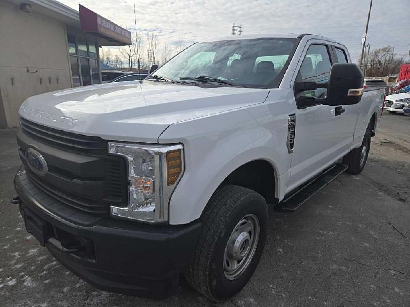 2019 WHITE /TAN Ford F-250 SD Lariat SuperCab 4WD (1FT7X2B62KE) with an 6.2L V8 OHV 16V engine, 6A transmission, located at 3304 Woodville Road, Northwood, OH, 43619, (419) 210-8019, 41.612694, -83.480743 - Your #1 Destination for Auto Loans and mdash;No Matter Your Credit!At our dealership, we believe everyone deserves the opportunity to drive their dream car and mdash;whether you have good credit, bad credit, or no credit at all. With a wide selection of hundreds of cars, trucks, and SUVs, you'll fin - Photo#0