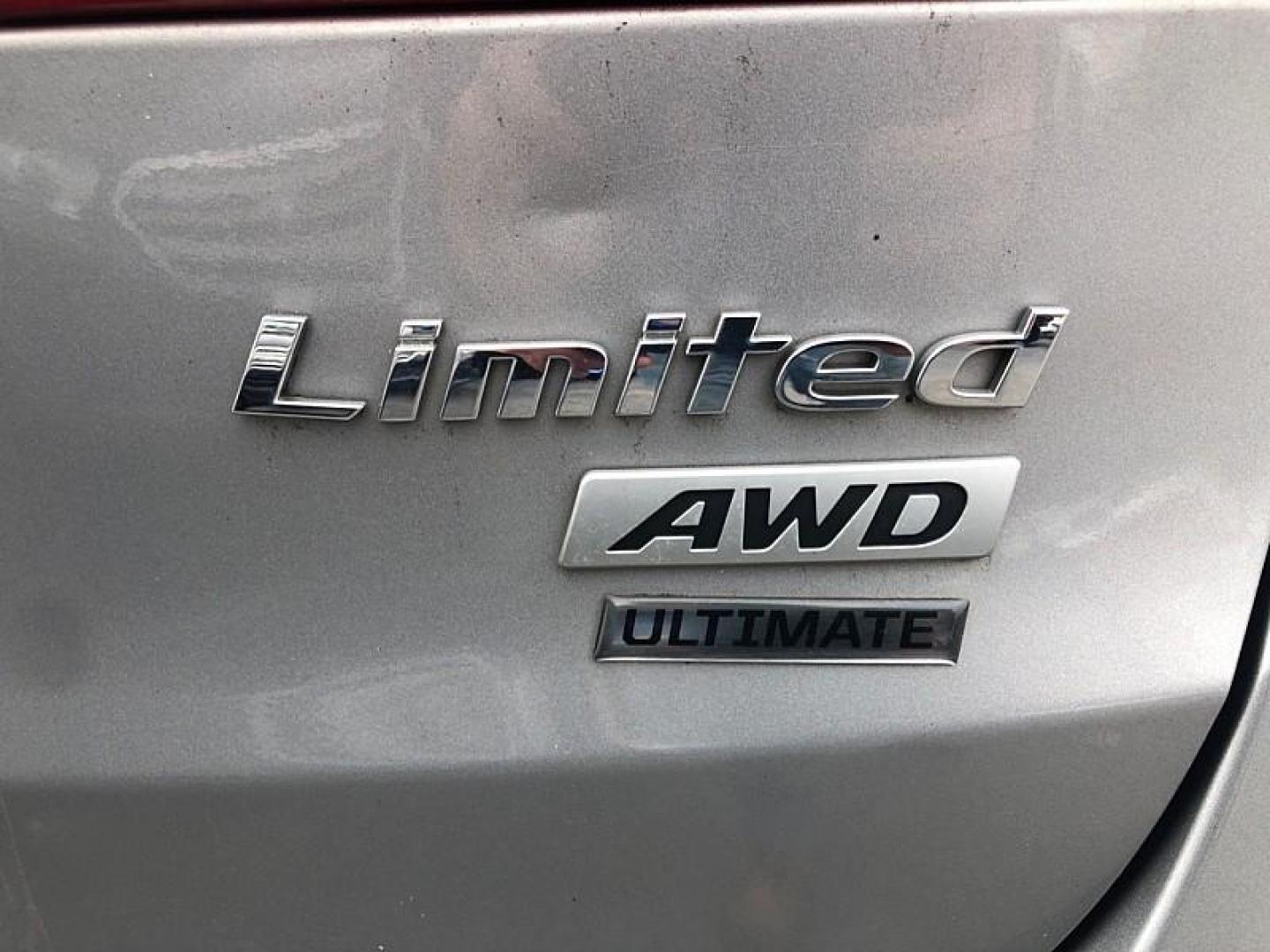 2014 SILVER /TAN Hyundai Santa Fe Limited AWD (KM8SRDHF2EU) with an 3.3L V6 DOHC 24V engine, 6-Speed Automatic transmission, located at 3304 Woodville Road, Northwood, OH, 43619, (419) 210-8019, 41.612694, -83.480743 - Photo#20