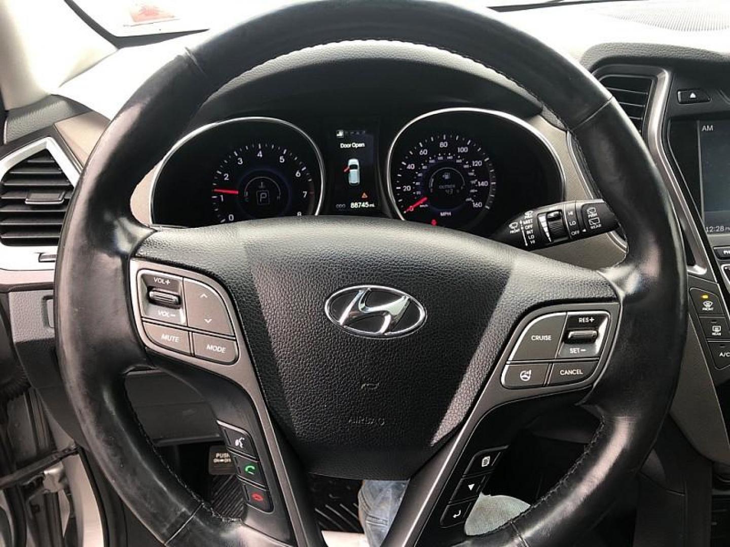 2014 SILVER /TAN Hyundai Santa Fe Limited AWD (KM8SRDHF2EU) with an 3.3L V6 DOHC 24V engine, 6-Speed Automatic transmission, located at 3304 Woodville Road, Northwood, OH, 43619, (419) 210-8019, 41.612694, -83.480743 - Photo#24