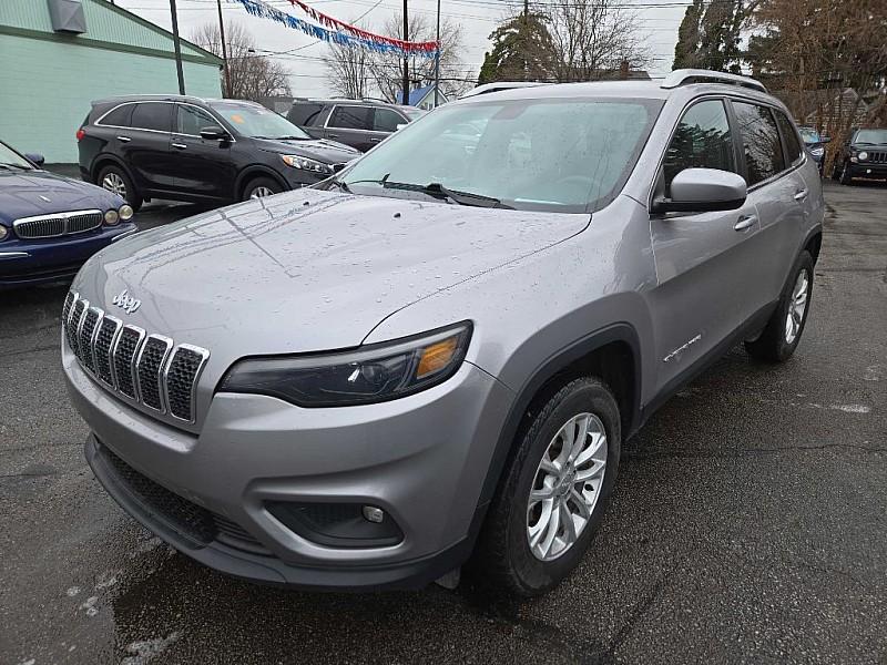 photo of 2019 Jeep Cherokee Latitude 4WD