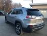 2020 SILVER /BLACK Jeep Cherokee Limited FWD (1C4PJLDB5LD) with an 2.4L L4 DOHC 16V engine, 9A transmission, located at 3304 Woodville Road, Northwood, OH, 43619, (419) 210-8019, 41.612694, -83.480743 - Your #1 Destination for Auto Loans and mdash;No Matter Your Credit!At our dealership, we believe everyone deserves the opportunity to drive their dream car and mdash;whether you have good credit, bad credit, or no credit at all. With a wide selection of hundreds of cars, trucks, and SUVs, you'll fin - Photo#2