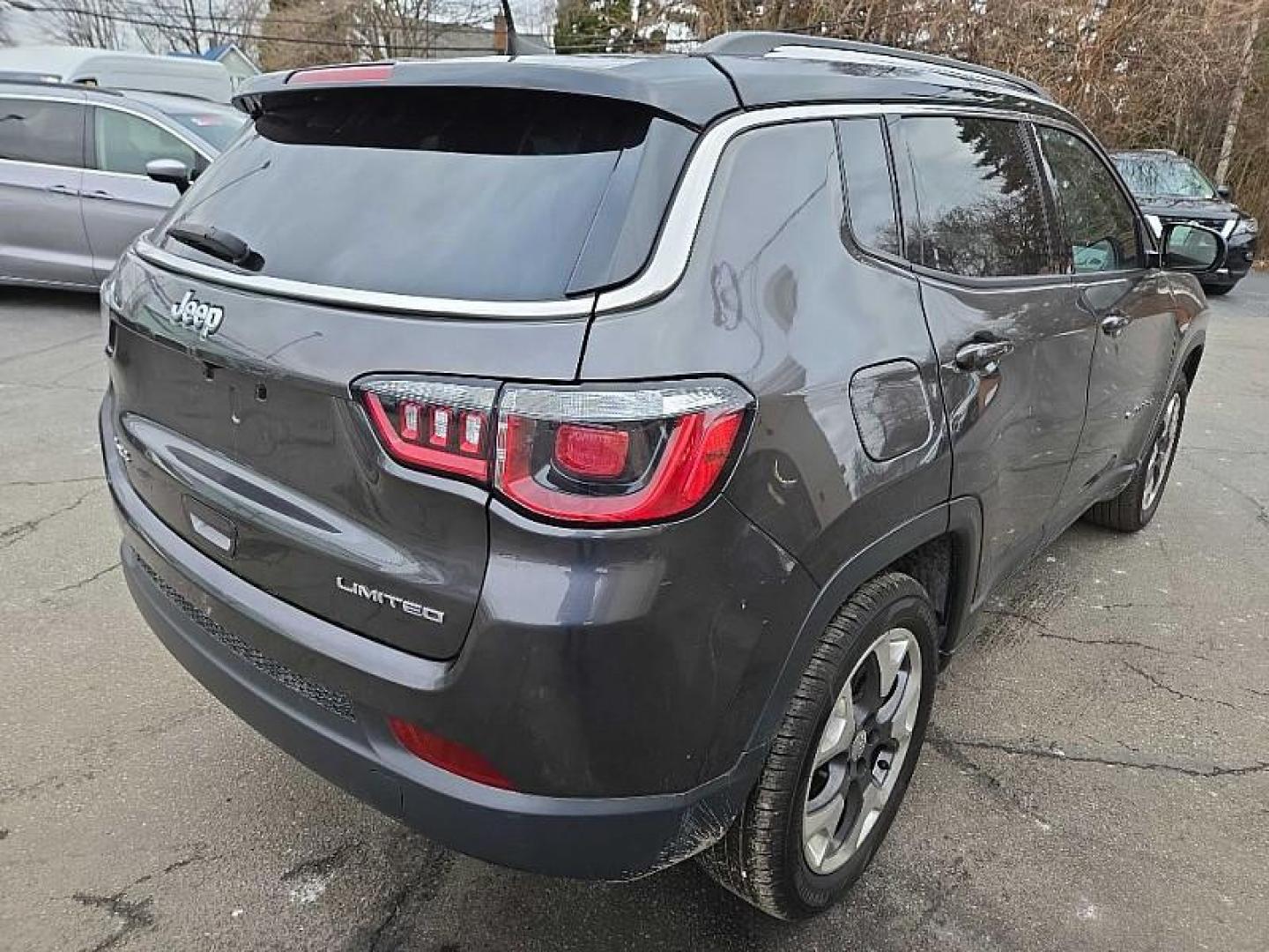 2020 GRAY /BLACK Jeep Compass Limited 4WD (3C4NJDCB8LT) with an 2.4L L4 DOHC 16V engine, CVT transmission, located at 3304 Woodville Road, Northwood, OH, 43619, (419) 210-8019, 41.612694, -83.480743 - Your #1 Destination for Auto Loans and mdash;No Matter Your Credit!At our dealership, we believe everyone deserves the opportunity to drive their dream car and mdash;whether you have good credit, bad credit, or no credit at all. With a wide selection of hundreds of cars, trucks, and SUVs, you'll fin - Photo#4