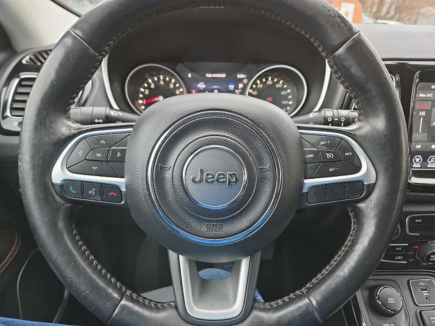 2020 GRAY /BLACK Jeep Compass Limited 4WD (3C4NJDCB8LT) with an 2.4L L4 DOHC 16V engine, CVT transmission, located at 3304 Woodville Road, Northwood, OH, 43619, (419) 210-8019, 41.612694, -83.480743 - Your #1 Destination for Auto Loans and mdash;No Matter Your Credit!At our dealership, we believe everyone deserves the opportunity to drive their dream car and mdash;whether you have good credit, bad credit, or no credit at all. With a wide selection of hundreds of cars, trucks, and SUVs, you'll fin - Photo#22