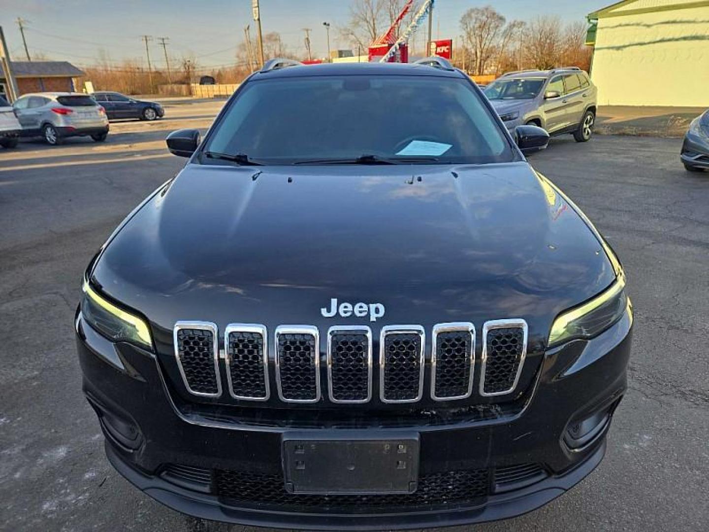 2019 BLACK /BLACK Jeep Cherokee Latitude Plus 4WD (1C4PJMLB5KD) with an 2.4L L4 DOHC 16V engine, 9A transmission, located at 3304 Woodville Road, Northwood, OH, 43619, (419) 210-8019, 41.612694, -83.480743 - Your #1 Destination for Auto Loans and mdash;No Matter Your Credit!At our dealership, we believe everyone deserves the opportunity to drive their dream car and mdash;whether you have good credit, bad credit, or no credit at all. With a wide selection of hundreds of cars, trucks, and SUVs, you'll fin - Photo#7