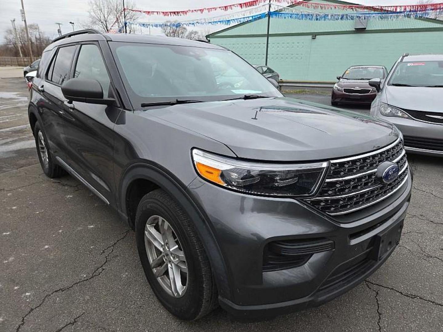 2020 GRAY /BLACK Ford Explorer XLT 2WD (1FMSK7DH2LG) with an 2.3L L4 DOHC 16V engine, 10A transmission, located at 3304 Woodville Road, Northwood, OH, 43619, (419) 210-8019, 41.612694, -83.480743 - Your #1 Destination for Auto Loans and mdash;No Matter Your Credit!At our dealership, we believe everyone deserves the opportunity to drive their dream car and mdash;whether you have good credit, bad credit, or no credit at all. With a wide selection of hundreds of cars, trucks, and SUVs, you'll fin - Photo#6