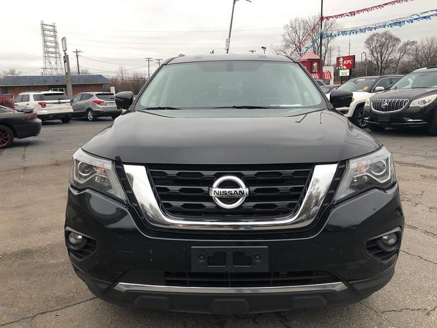 2019 BLACK /BLACK Nissan Pathfinder S 4WD (5N1DR2MM5KC) with an 3.5L V6 DOHC 24V engine, CVT transmission, located at 3304 Woodville Road, Northwood, OH, 43619, (419) 210-8019, 41.612694, -83.480743 - Your #1 Destination for Auto Loans and mdash;No Matter Your Credit!At our dealership, we believe everyone deserves the opportunity to drive their dream car and mdash;whether you have good credit, bad credit, or no credit at all. With a wide selection of hundreds of cars, trucks, and SUVs, you'll fin - Photo#7