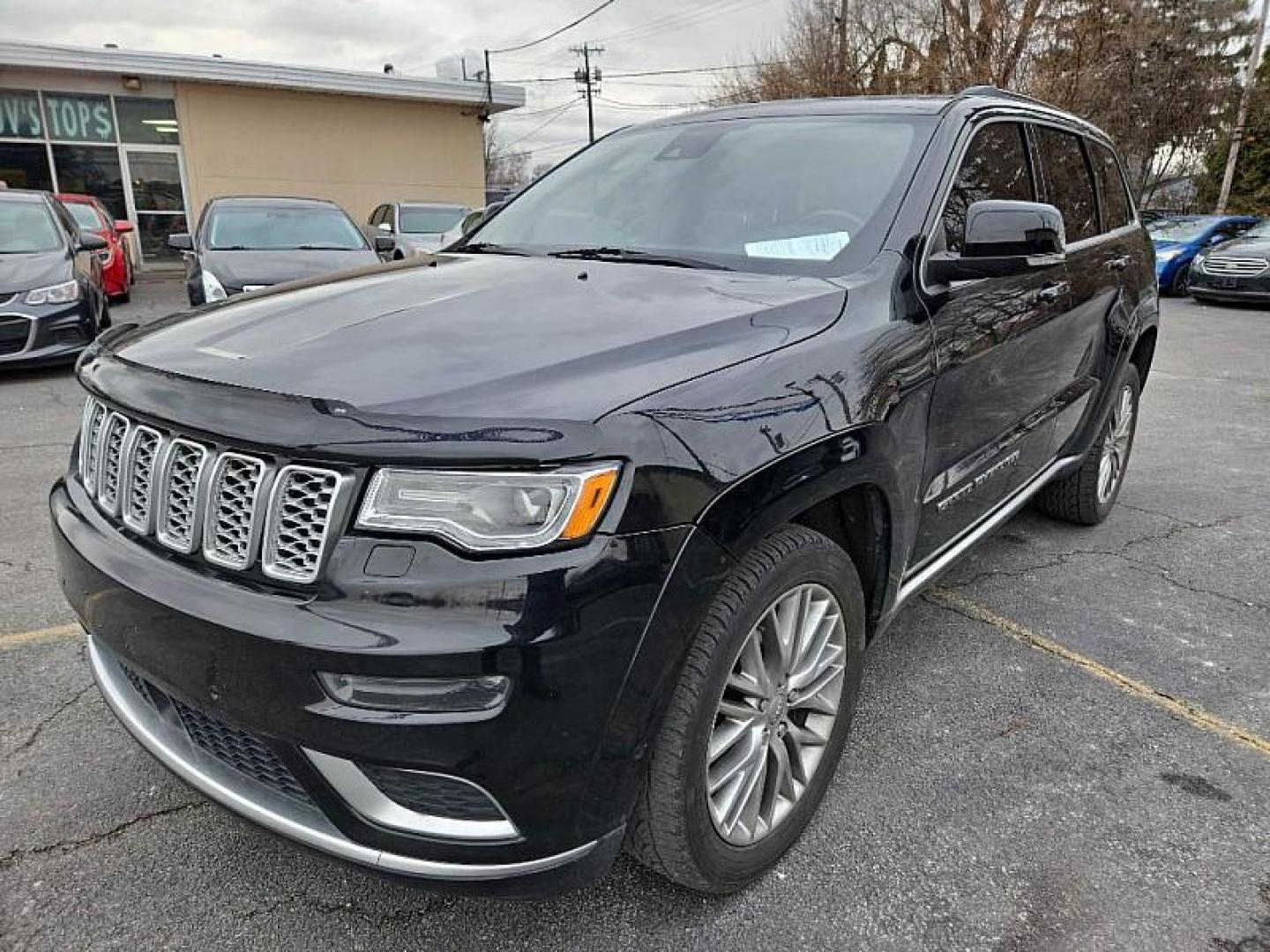 2017 BLACK /BLACK Jeep Grand Cherokee Summit 4WD (1C4RJFJT4HC) with an 5.7L V8 OHV 16V engine, 8A transmission, located at 3304 Woodville Road, Northwood, OH, 43619, (419) 210-8019, 41.612694, -83.480743 - Your #1 Destination for Auto Loans and mdash;No Matter Your Credit!At our dealership, we believe everyone deserves the opportunity to drive their dream car and mdash;whether you have good credit, bad credit, or no credit at all. With a wide selection of hundreds of cars, trucks, and SUVs, you'll fin - Photo#3