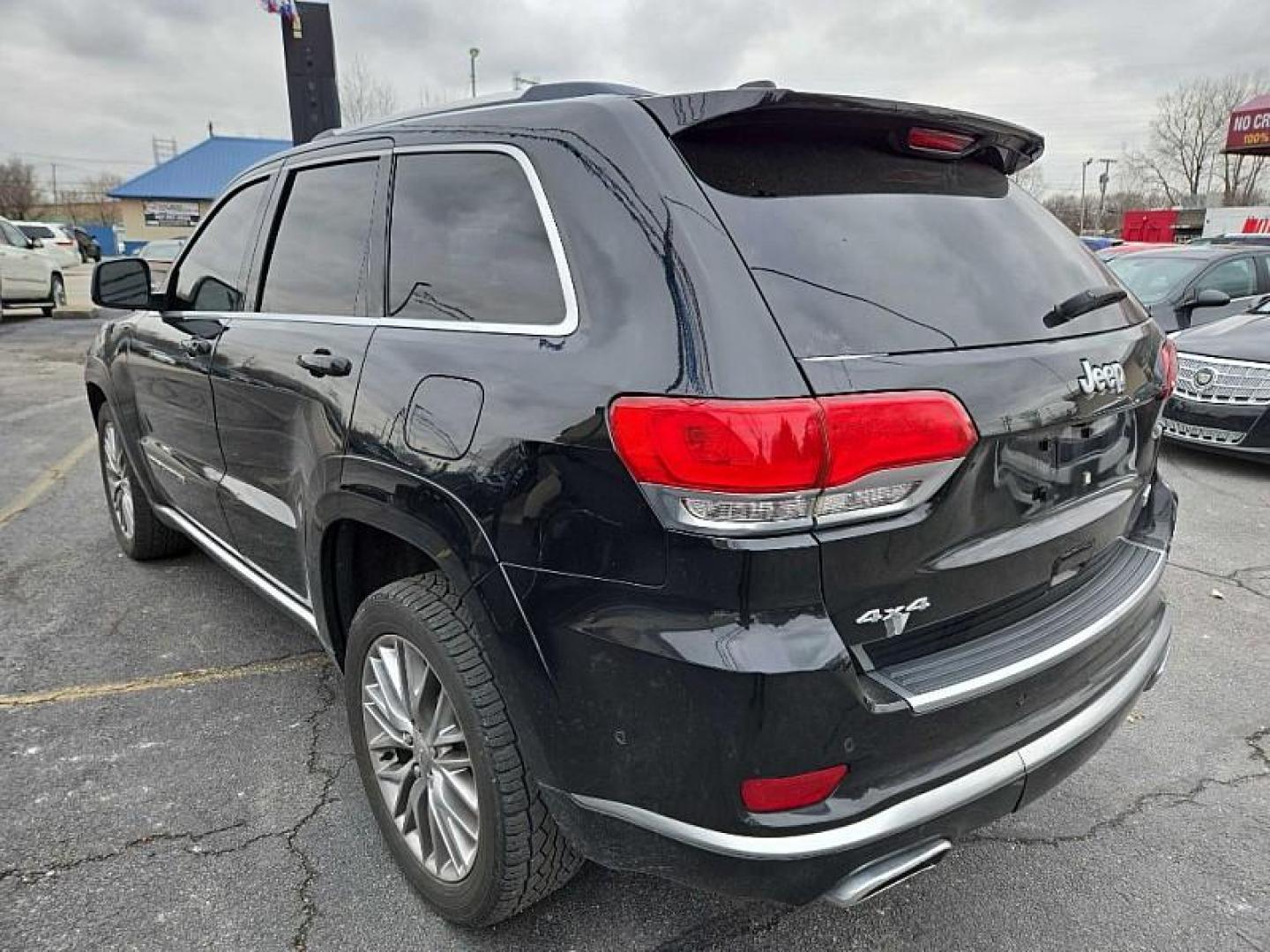 2017 BLACK /BLACK Jeep Grand Cherokee Summit 4WD (1C4RJFJT4HC) with an 5.7L V8 OHV 16V engine, 8A transmission, located at 3304 Woodville Road, Northwood, OH, 43619, (419) 210-8019, 41.612694, -83.480743 - Your #1 Destination for Auto Loans and mdash;No Matter Your Credit!At our dealership, we believe everyone deserves the opportunity to drive their dream car and mdash;whether you have good credit, bad credit, or no credit at all. With a wide selection of hundreds of cars, trucks, and SUVs, you'll fin - Photo#7