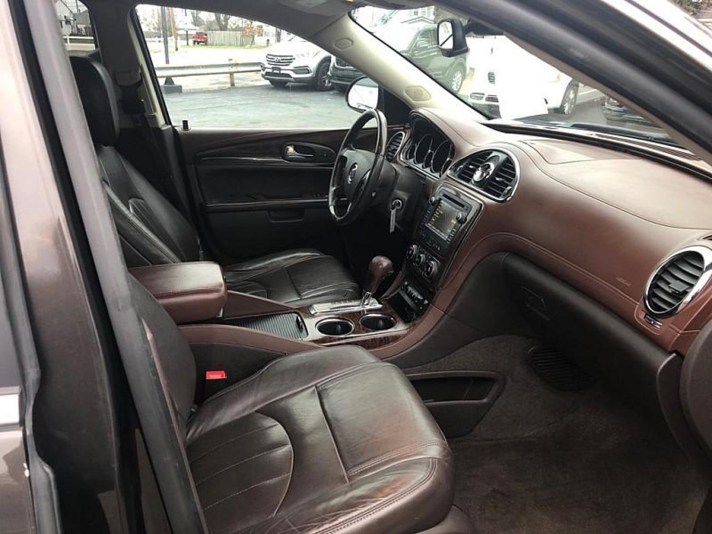 2014 GRAY /BROWN Buick Enclave Leather FWD (5GAKRBKD7EJ) with an 3.6L V6 DOHC 24V engine, 6-Speed Automatic Overdrive transmission, located at 3304 Woodville Road, Northwood, OH, 43619, (419) 210-8019, 41.612694, -83.480743 - Your #1 Destination for Auto Loans and mdash;No Matter Your Credit!At our dealership, we believe everyone deserves the opportunity to drive their dream car and mdash;whether you have good credit, bad credit, or no credit at all. With a wide selection of hundreds of cars, trucks, and SUVs, you'll fin - Photo#17