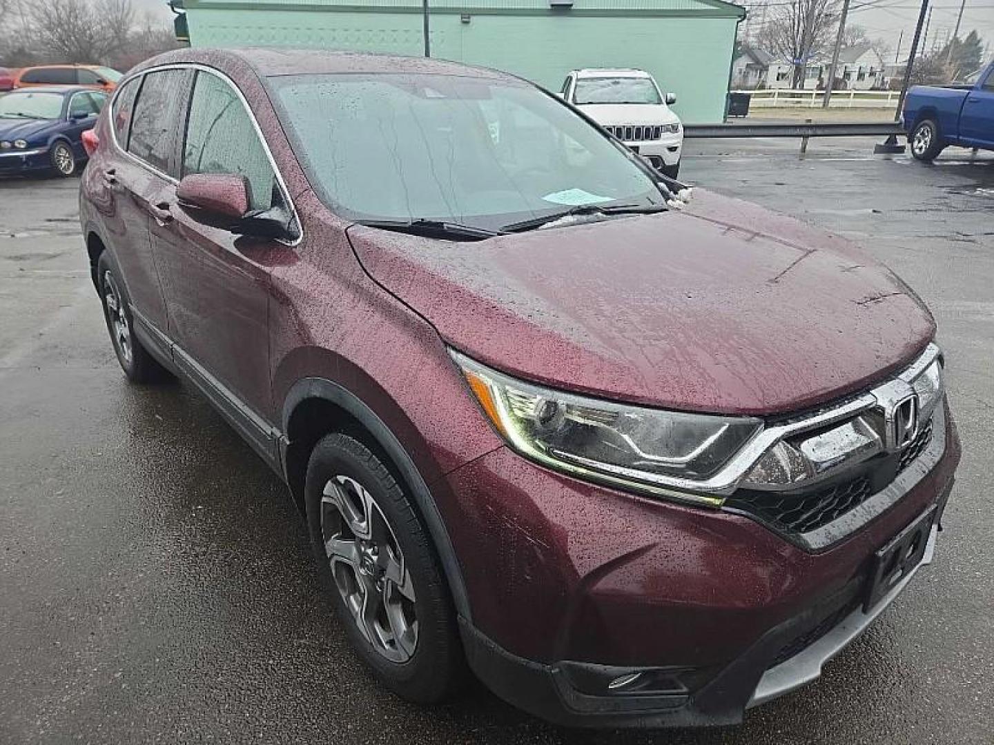 2017 RED /TAN Honda CR-V EX-L AWD (5J6RW2H81HL) with an 2.4L L4 DOHC 16V engine, CVT transmission, located at 3304 Woodville Road, Northwood, OH, 43619, (419) 210-8019, 41.612694, -83.480743 - Your #1 Destination for Auto Loans and mdash;No Matter Your Credit!At our dealership, we believe everyone deserves the opportunity to drive their dream car and mdash;whether you have good credit, bad credit, or no credit at all. With a wide selection of hundreds of cars, trucks, and SUVs, you'll fin - Photo#6