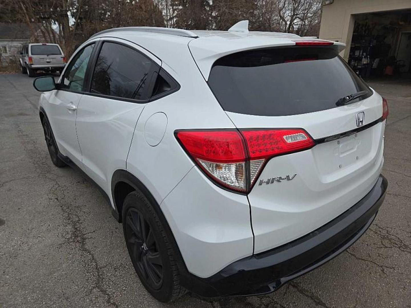 2021 WHITE /BLACK Honda HR-V Sport AWD (3CZRU6H19MM) with an 1.8L L4 DOHC 16V engine, CVT transmission, located at 3304 Woodville Road, Northwood, OH, 43619, (419) 210-8019, 41.612694, -83.480743 - Your #1 Destination for Auto Loans and mdash;No Matter Your Credit!At our dealership, we believe everyone deserves the opportunity to drive their dream car and mdash;whether you have good credit, bad credit, or no credit at all. With a wide selection of hundreds of cars, trucks, and SUVs, you'll fin - Photo#2