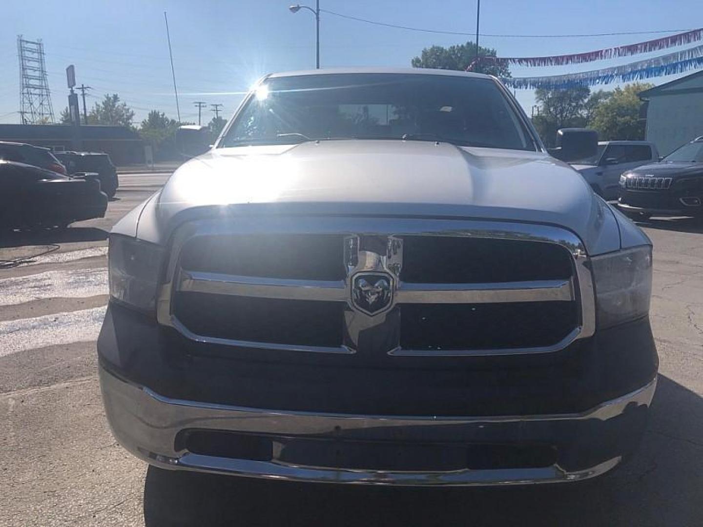 2013 SILVER /GREY RAM 1500 Tradesman Quad Cab 2WD (1C6RR6FG0DS) with an 3.6L V6 engine, 6-Speed Automatic transmission, located at 3304 Woodville Road, Northwood, OH, 43619, (419) 210-8019, 41.612694, -83.480743 - We are #1 Auto Loan Dealer for Good Bad or No Credit we have hundreds of vehicles to choose from, stop on in or just fill out our online application to get approved for auto financing and see your credit score for free by visiting our website today. We have Low Payment Options and Terms Available - Photo#7